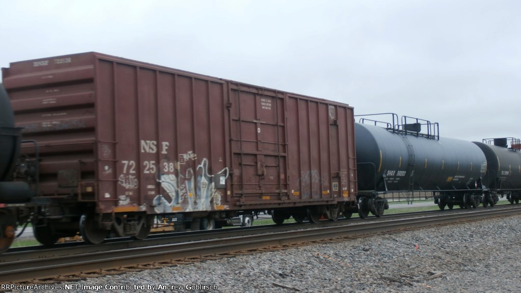 BNSF 722538 & SHQX 50203